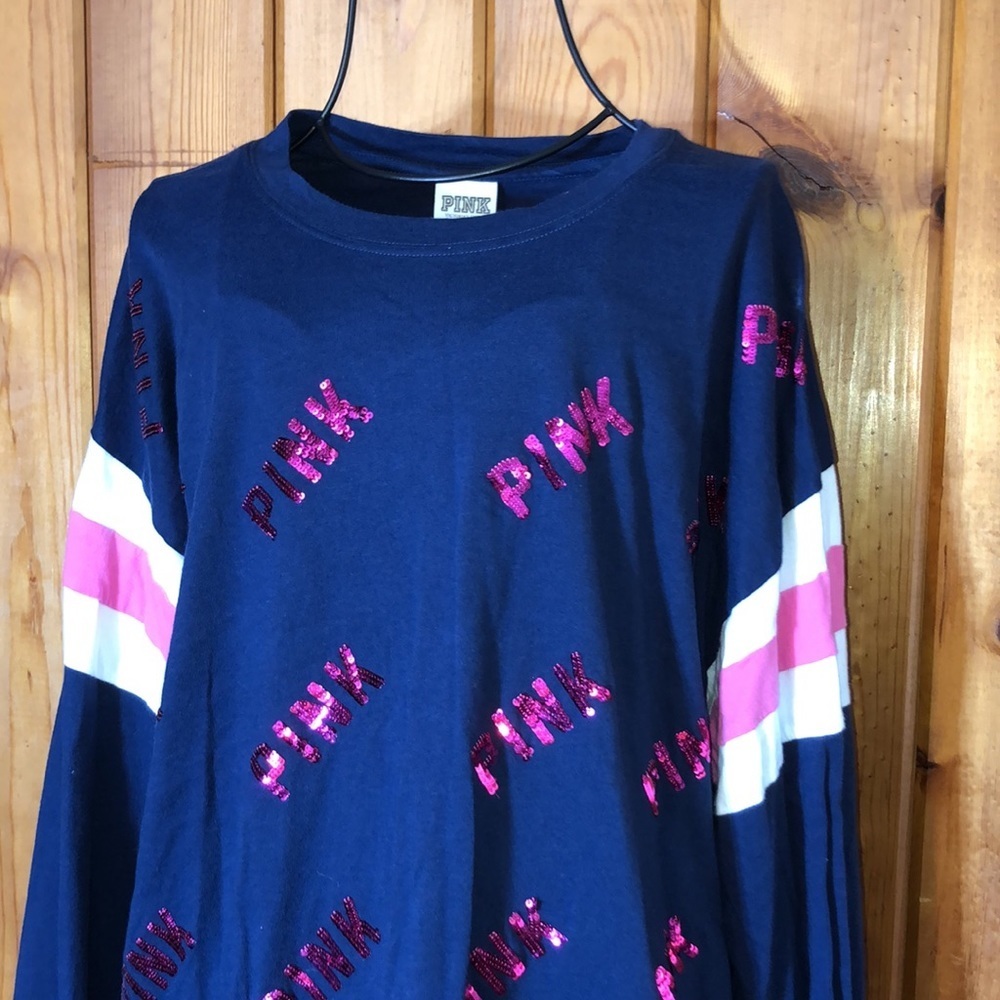 Pink Victoria’s Secret long sleeve sparkly top pink and blue size large comfy - Picture 2 of 4